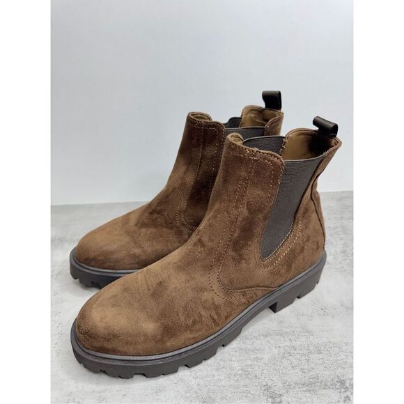 Nine West Boots Size 9 Brown Chelsea Lug Sole Booties NEW - Picture 2 of 7